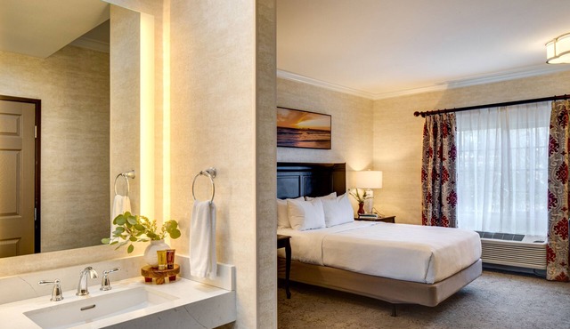 Ayres Hotel Costa Mesa/Newport Beach