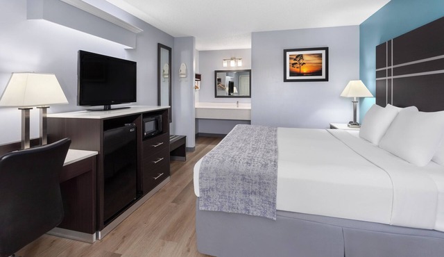 Baymont by Wyndham Brunswick GA