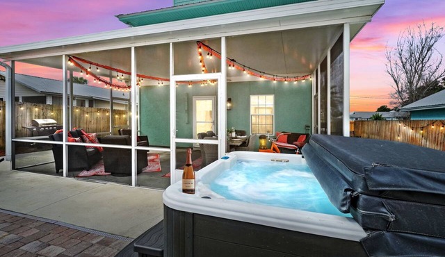 Beachside Retreat with Pool, Hot Tub and Sleeps 14