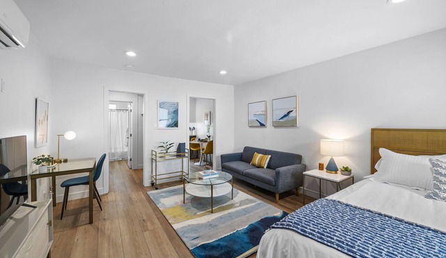 Beautiful Studio in Mar Vista! in Los Angeles