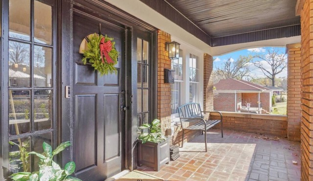 Beautifully Renovated Historic 4 BR Home|Sleeps 16