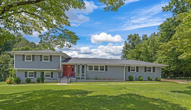 Bethany Grove House | Large Group Getaway