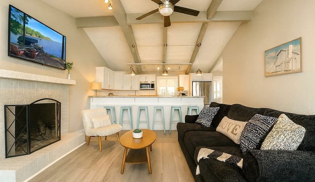 Big Water View Lake Home in Mooresville, North Carolina