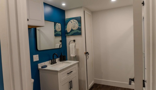 Blue Lobster Cottage in brilliant Acadia with AC, WiFi in Tremont