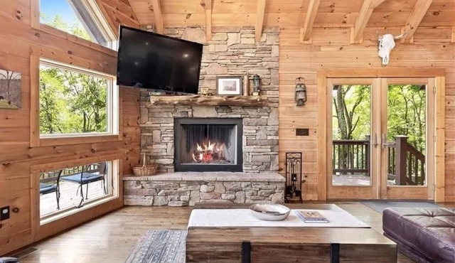 Blue Ridge Bear Cabin - 2