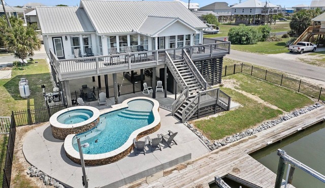 Boat Friendly Canal Retreat | Private Pool + Private Pier