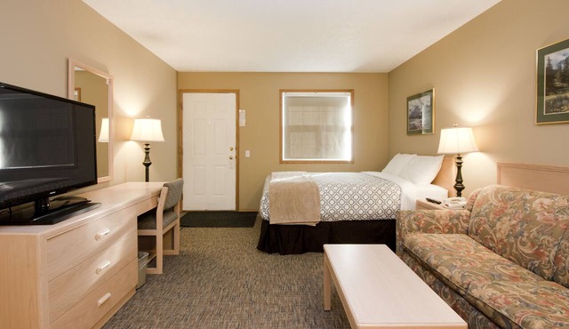 Bow River Inn in Cochrane
