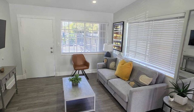 Bright & Chic 1BR + Sofa Bed w/Parking in Serene North Miami Beach