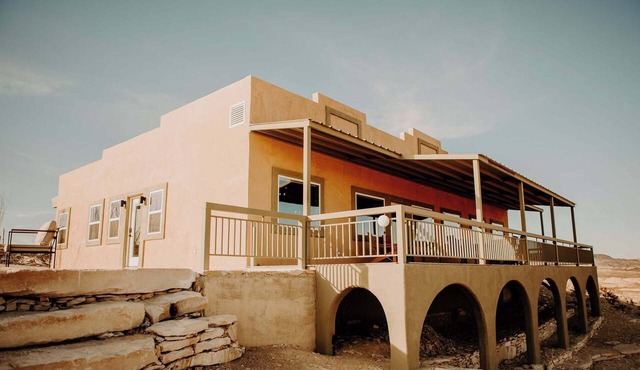 Casa Abuelo Loco, Terlingua's Premier Vacation Rental
