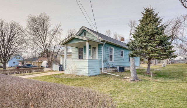 Cedar Rapids Vacation Home Near Downtown District! in Cedar Rapids
