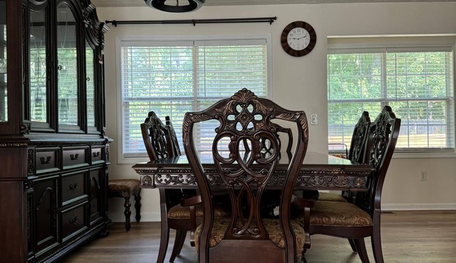 Charming 2-bedroom house in lovely Douglasville with AC, WiFi