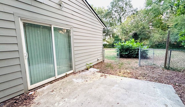 Charming 3-bedroom house in Athens. Just a few miles from the Sanford Stadium