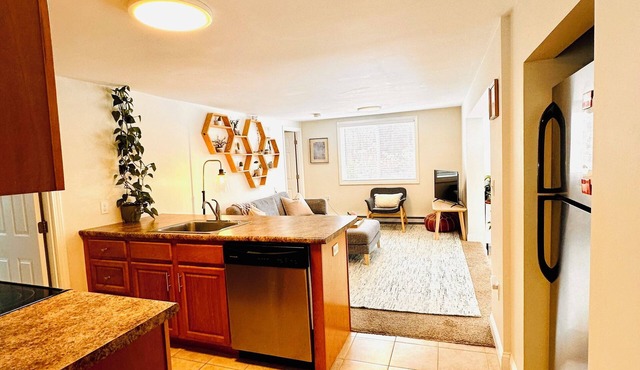 Charming Coastal Escape near Wickford, RI. Close to beaches and coastal charm! in North Kingstown