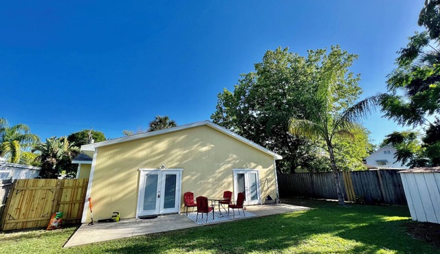 Charming Coastal Getaway Near Beach, Dining & Nature!