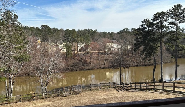 Charming Full bedroom house with AC and WiFi in marvelous Douglasville
