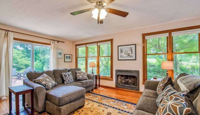 Charming home with fireplace, central AC, washer/dryer, & fast WiFi