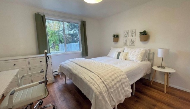Charming, Recently-Renovated 1-Bedroom Madison Apartment in Madison