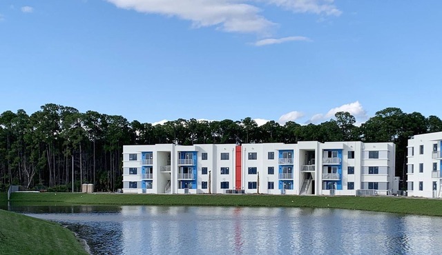 Chic & Spacious 2Bed/2Bath Apartment with Premium Amenities