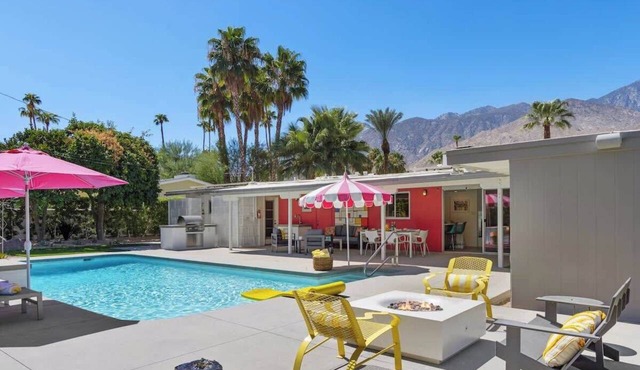 Citrus Twist Mini Estate, New 2024 Remodel in Palm Springs