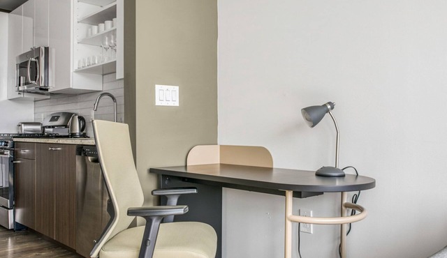 Classic East Cambridge 2BR w/Gym & W/D, near Lechmere T, by Blueground in Cambridge