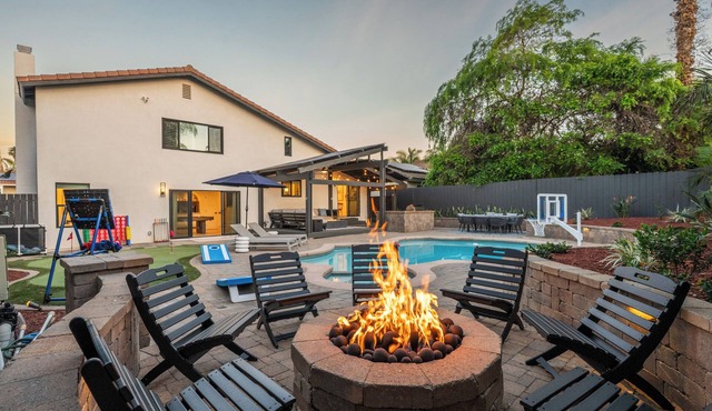 Coastal Encinitas Oasis: Arcade, Pool, Spa, Putting Green, Minutes To Beach!