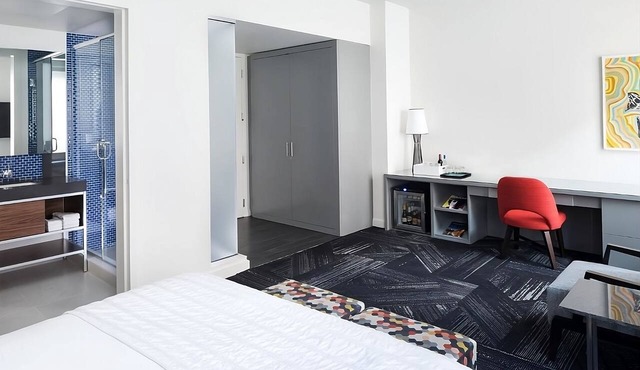 Come Create Memories w/Fun-filled Adventures at this Paradise! 2 Modern Units in Minneapolis