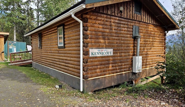 Comfortable Log Cabin with Stunning Views and a Private Deck in McCarthy, Alaska in McCarthy