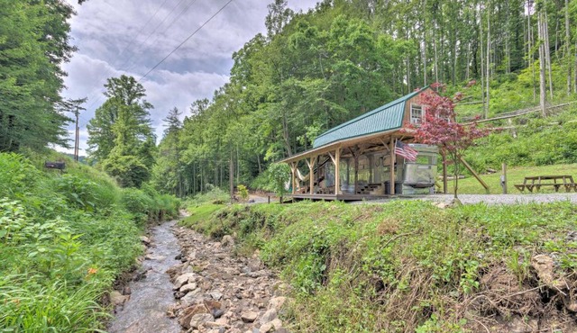 Converted Trailer w/Furnished Deck in Marshall!