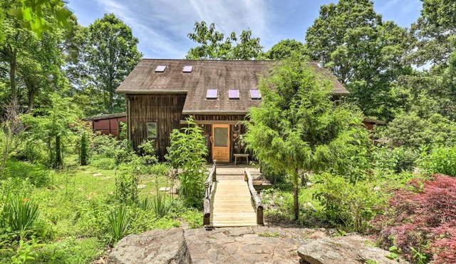 Cookout Ready! 'Sweet Suite' w/Views in Leicester