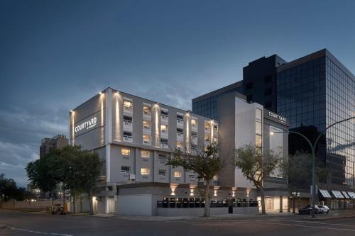 Courtyard by Marriott Regina Downtown in Regina