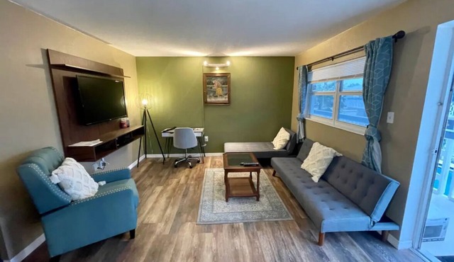 Cozy 1-bedroom apartment in wonderful Cape Canaveral