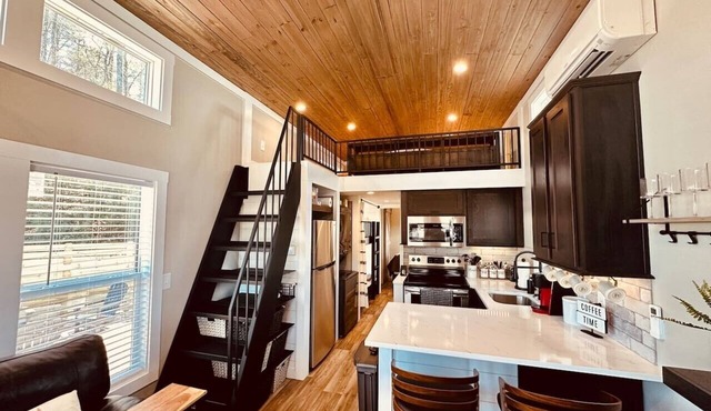 Cozy Cottage at Waterside Tiny Home & RV Community