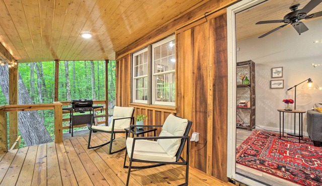 Cozy Mountainside Studio Nestled in the Trees in Sylva