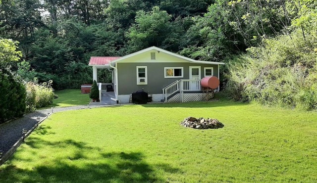 Dave's Place of Hot Springs, NC