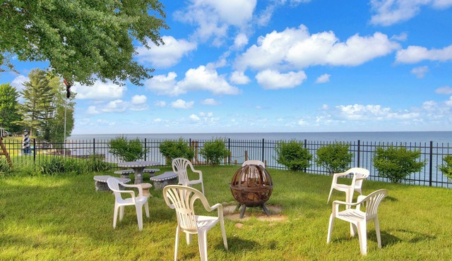 Deckerville Home w/Sauna: Steps to Lake Huron! in Deckerville
