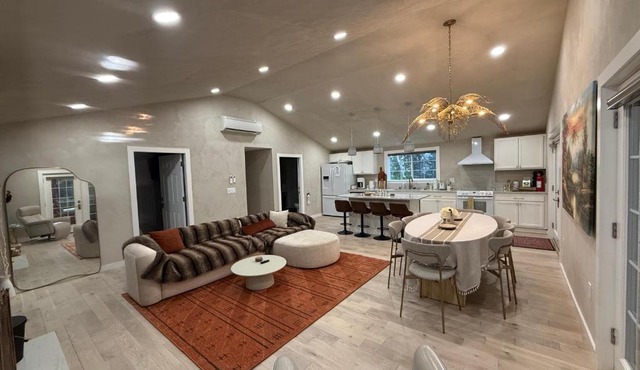 Deluxe vc home 3 bd/2bath, whealchair accessible