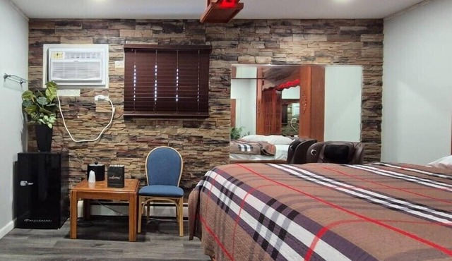 Des Plaines Motel By OYO O'Hare Airport Chicago in Des Plaines