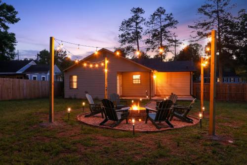 Designer Home - Sleeps 10 - Fire Pit - Near Augusta National