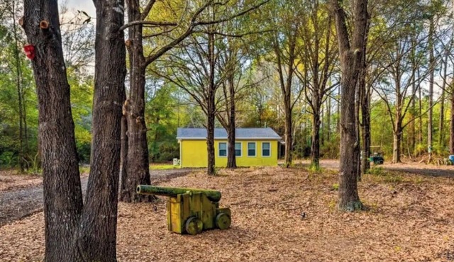 Discover Milton charm, steps away from your cozy 2-bedroom retreat.