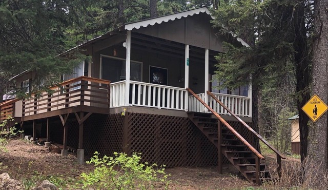 Doc's Hideaway, a great place to relax! in Cascade