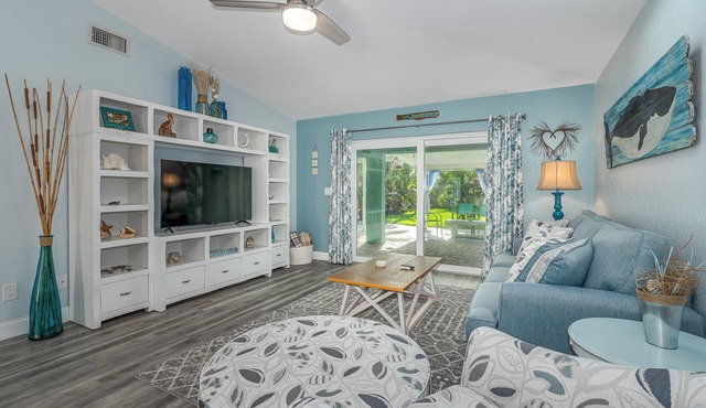 Dog Friendly Home w/Private Fenced Yard, Garage & Fire Pit. STEPS to the Beach!