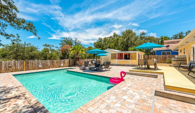 Dog-friendly home with private pool, patio, bar, & new 300-ft dog park