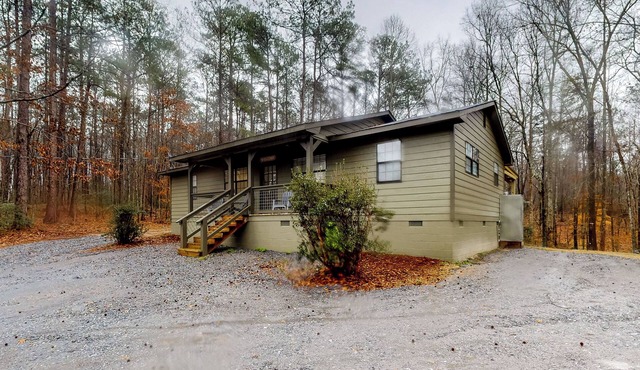 Dogs Welcome! 'Big Oak Hideaway' Near Lake Martin