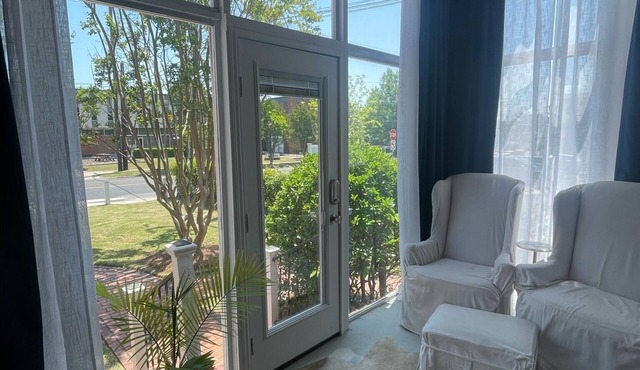Downtown Auburn game day apartment