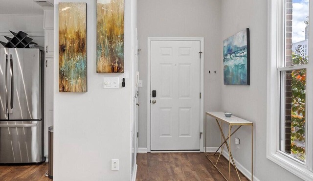 Downtown Condo - 2BR, 2BA, Walk to Everything! in Raleigh
