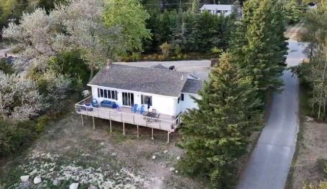 Duck Cove Cottage overlooking beautiful Blue Hill Bay in Bernard