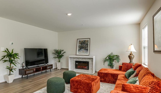 Dunkirk Group Getaway w/Easy D.C. Access! in Dunkirk