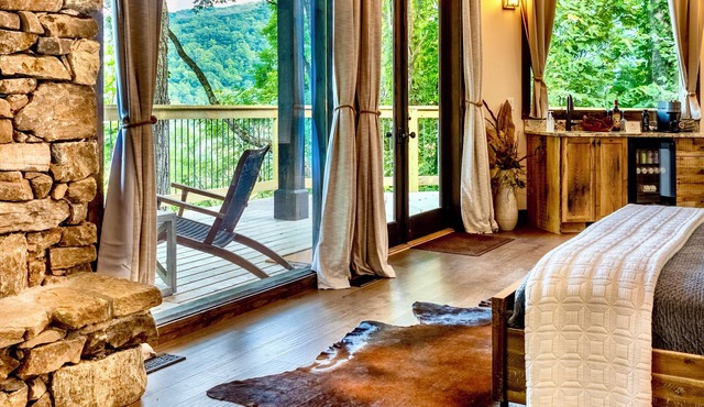 Elk & Embers Mountain Hideaway