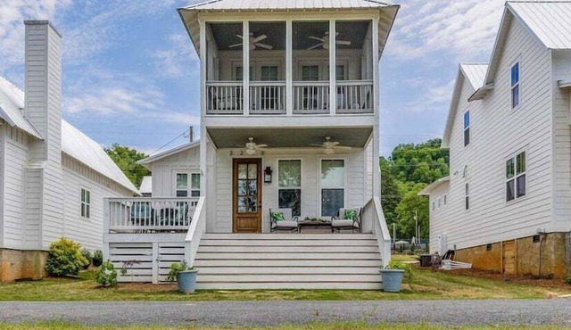 Enjoy Life at River Rocks Plantation