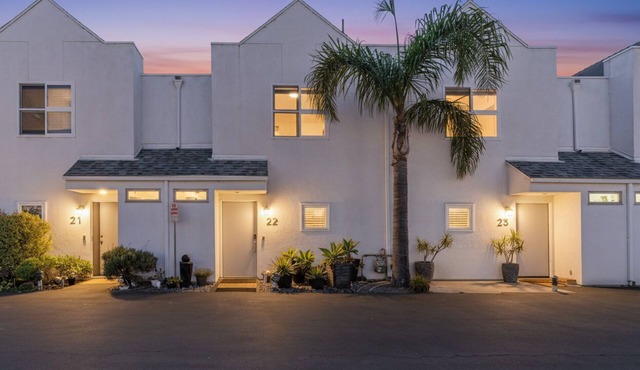 Escape to Malibu: Furnished 2BR Townhome